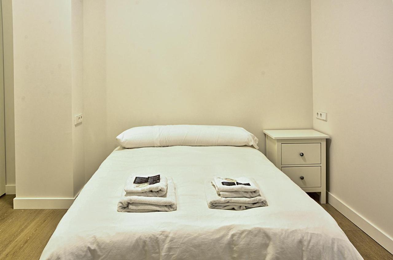 Apartamento De Dos Dormitorios En Triana Севиля Екстериор снимка