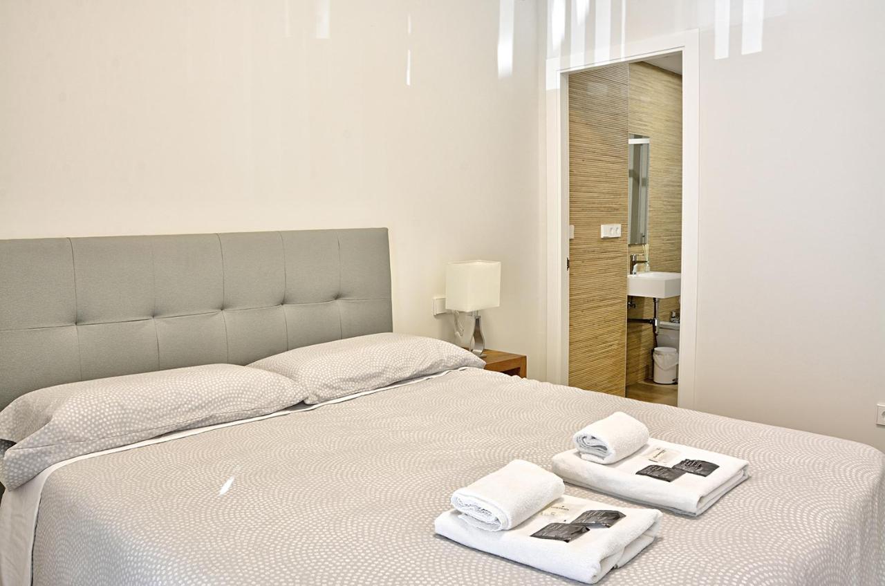 Apartamento De Dos Dormitorios En Triana Севиля Екстериор снимка